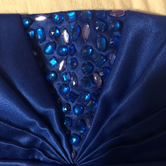 Homecoming dress - Picture 2 of 3